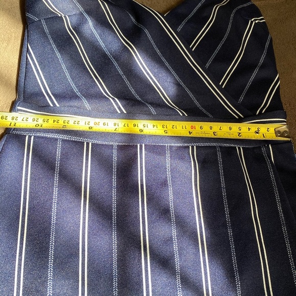 Sale Boutique v neck romper - Picture 5 of 9